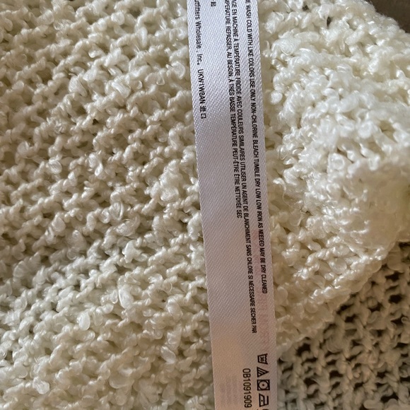 UO Out from Under double scoop neck slouchy loose knit crop sweater - Picture 11 of 11